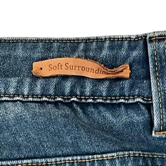 Soft Surroundings Pull On Jean Shorts 10” Stretch Denim Pockets Summer Size 1X - Picture 4 of 8